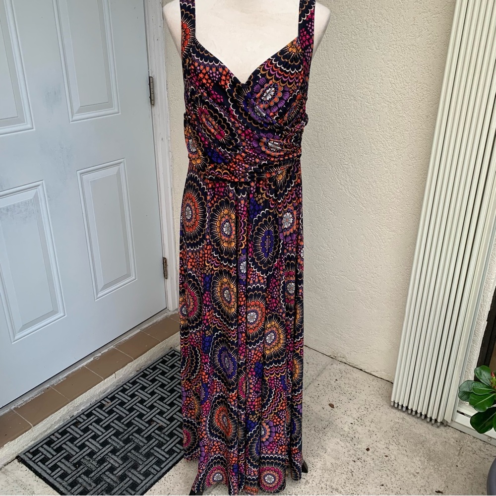 PHASE‎ EIGHT. Beautiful, Colorful Circular Patterns. Size US 12 = UK 16.